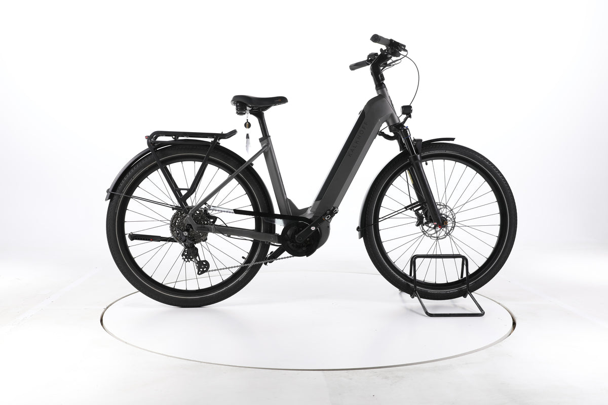 Kalkhoff ENDEAVOUR 5+ ADVANCE Trekking E-Bike Tiefeinsteiger - Image 1