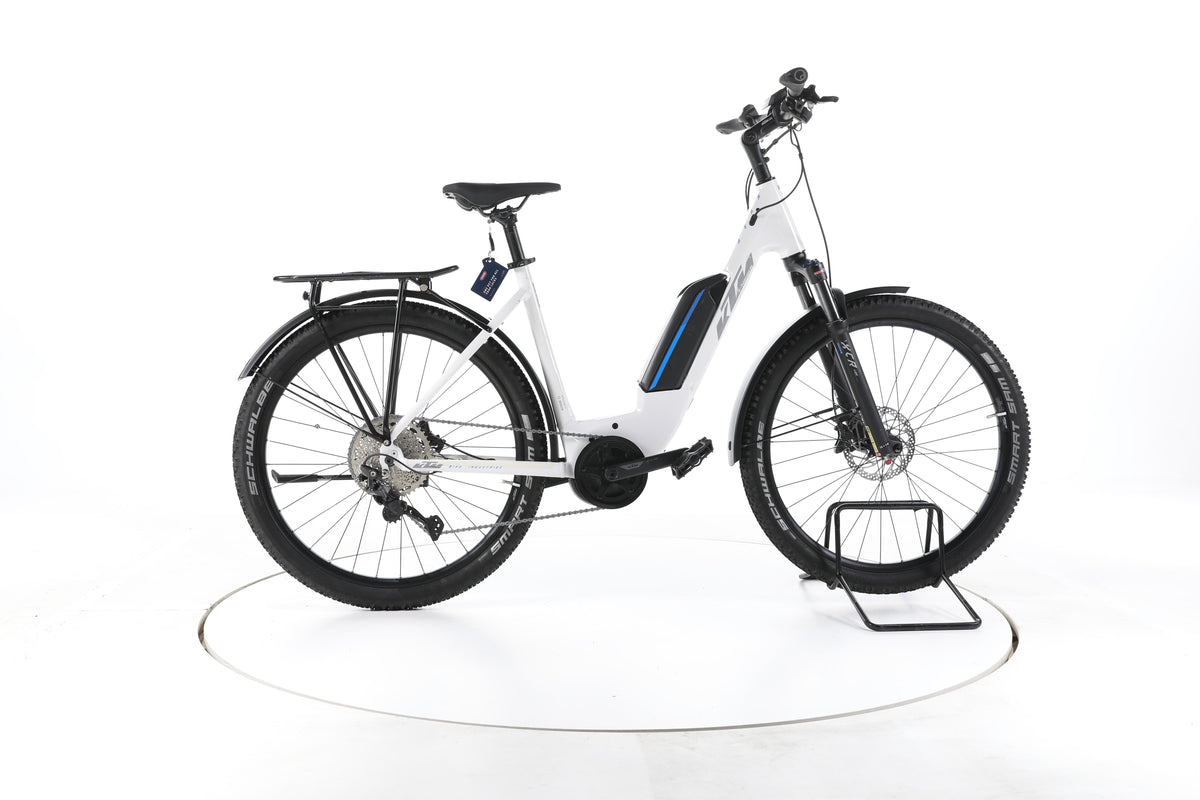 KTM Macina Aera P272 Trekking E-Bike Tiefeinsteiger - Image 1