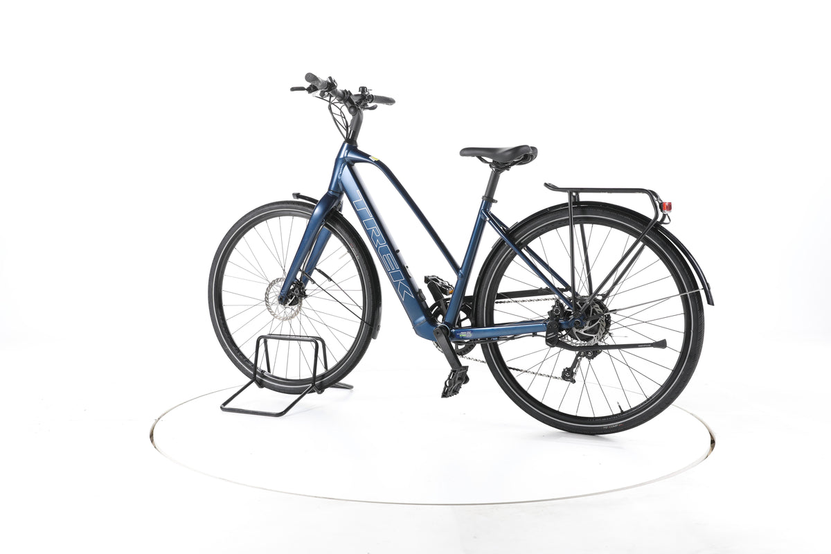 Trek FX+2 Stagger Trekking E-Bike - Image 8