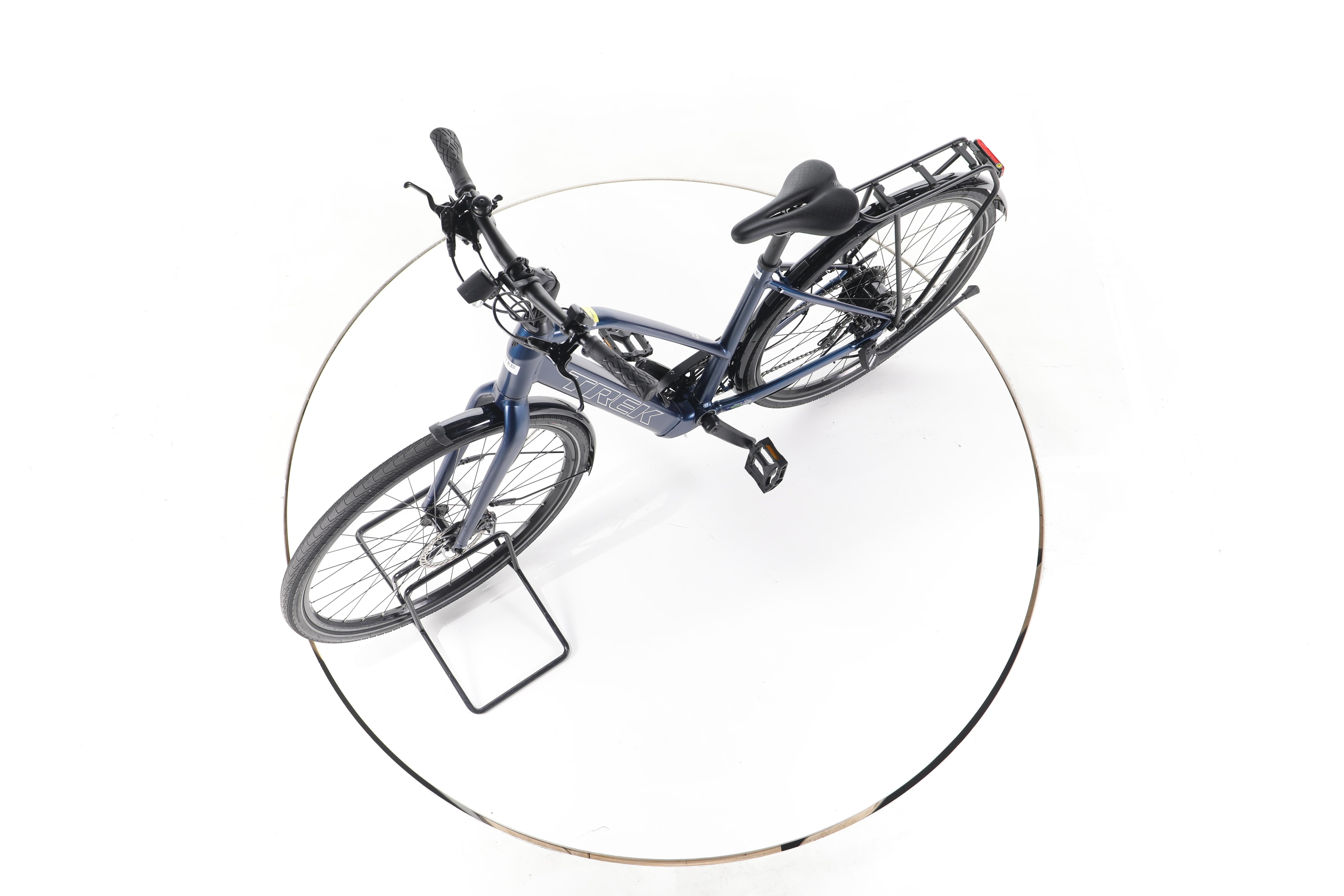 Trek FX+2 Stagger Trekking E-Bike - Image 18