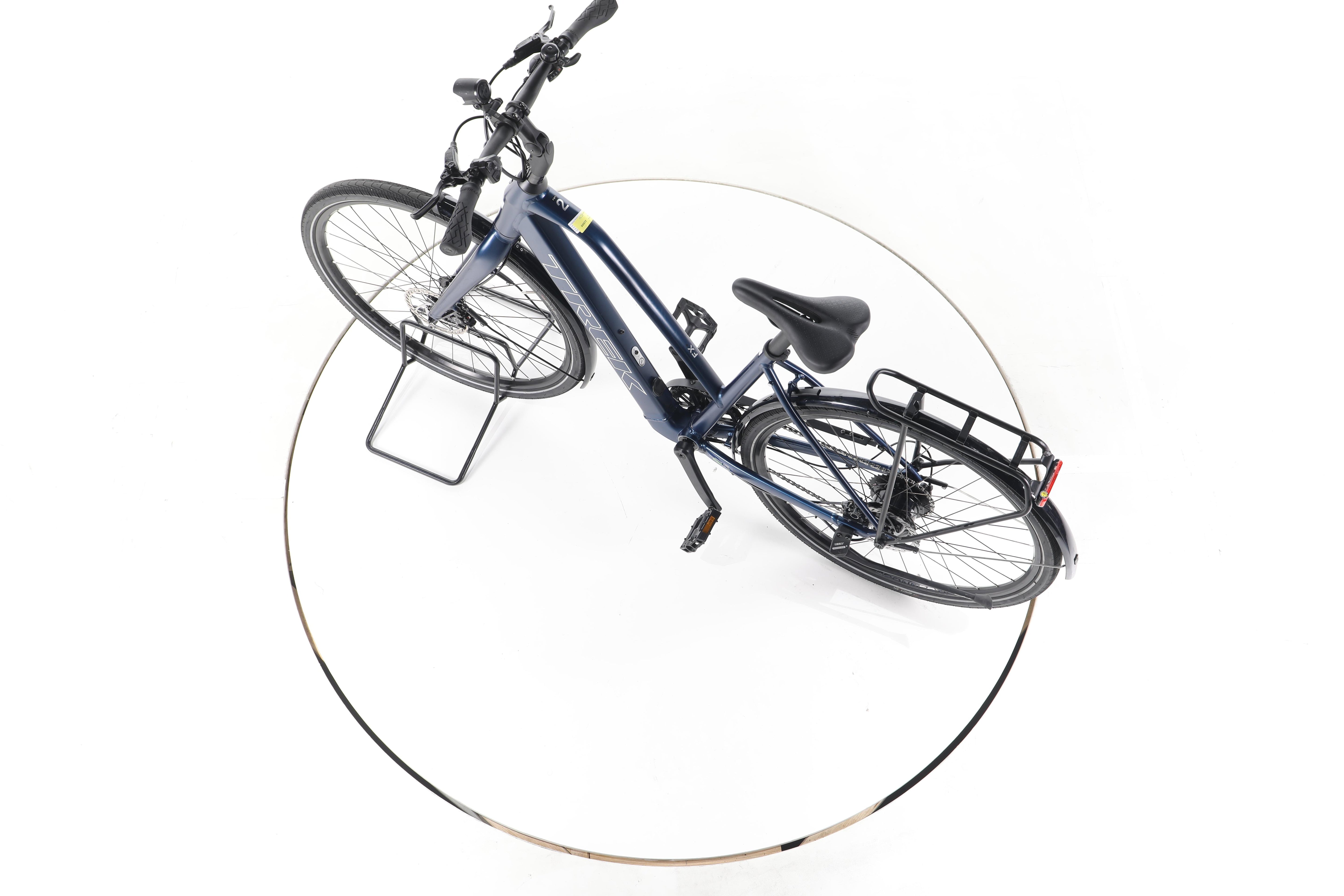 Trek FX+2 Stagger Trekking E-Bike - Image 20