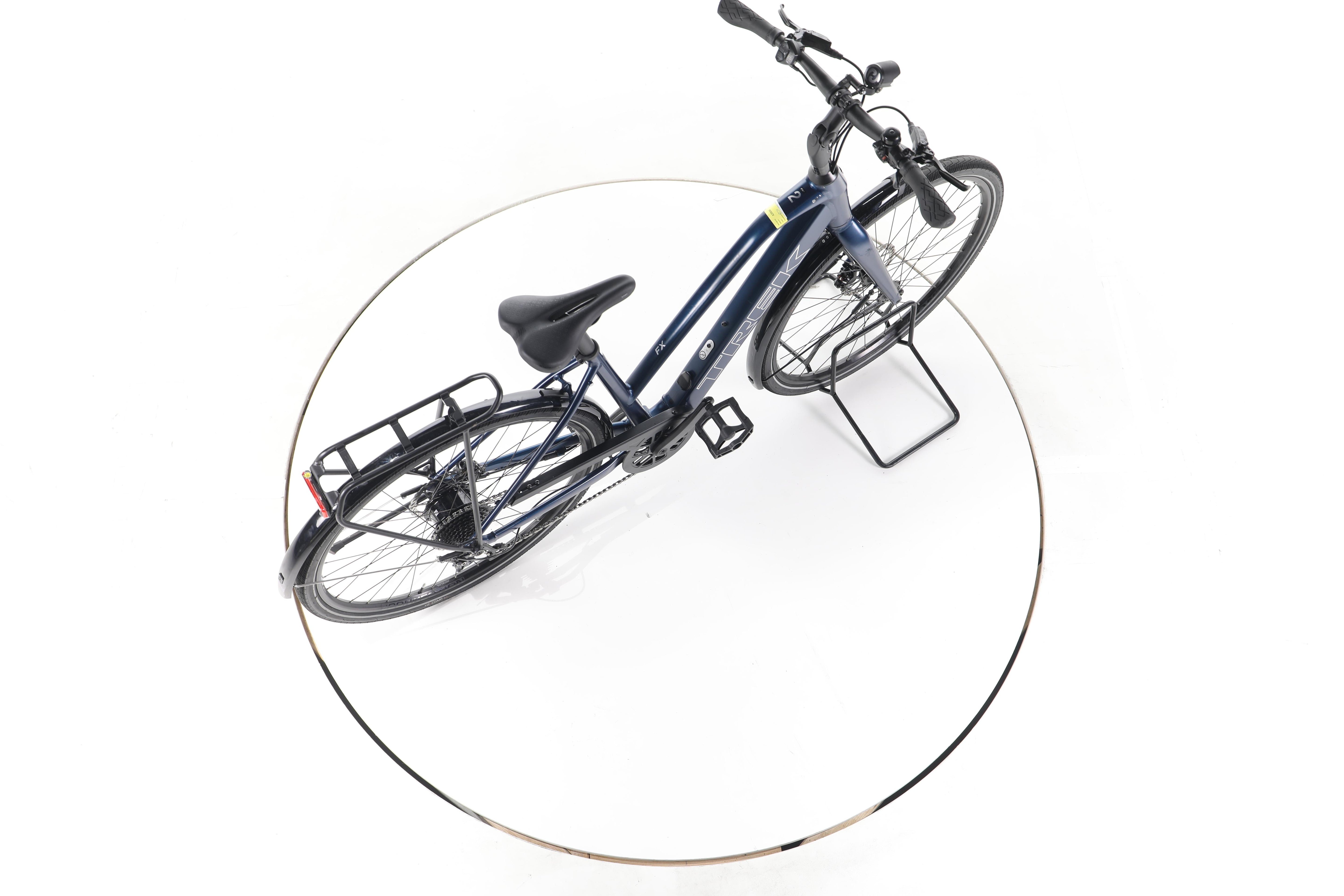 Trek FX+2 Stagger Trekking E-Bike - Image 24