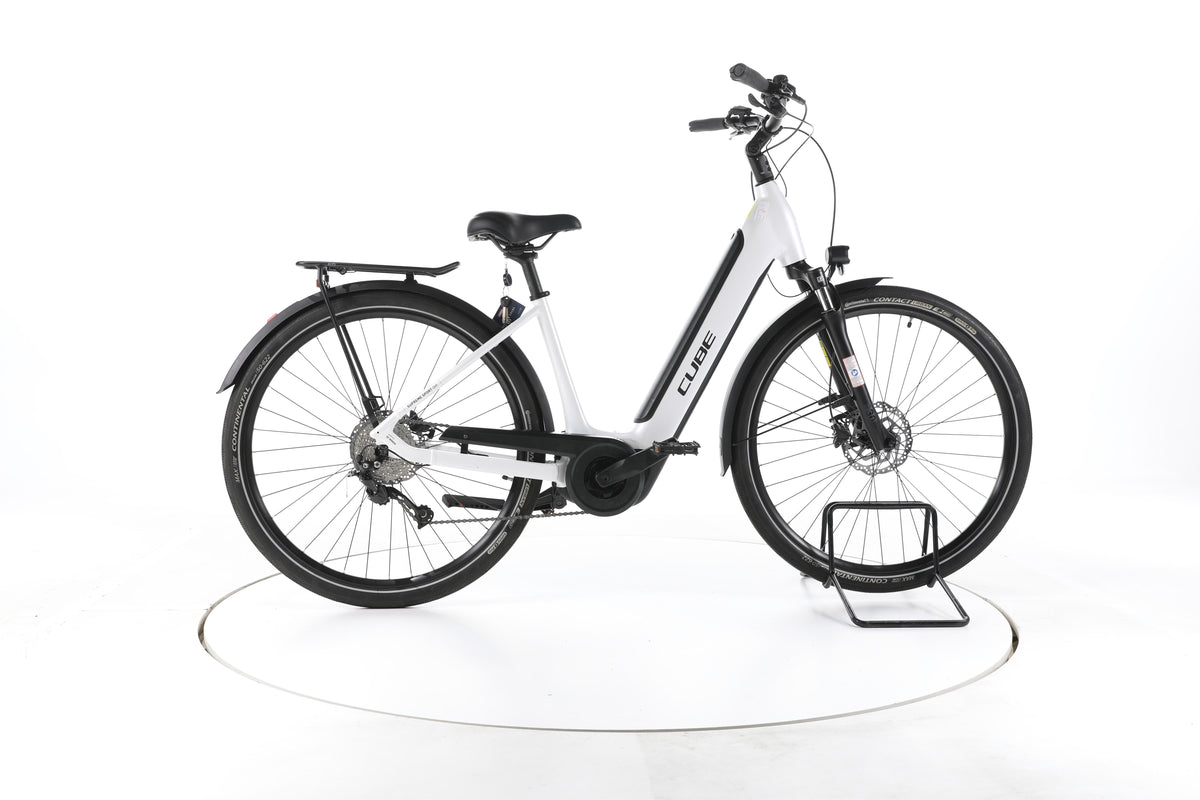 Cube Supreme Sport Hybrid ONE Trekking E-Bike Tiefeinsteiger - Image 1