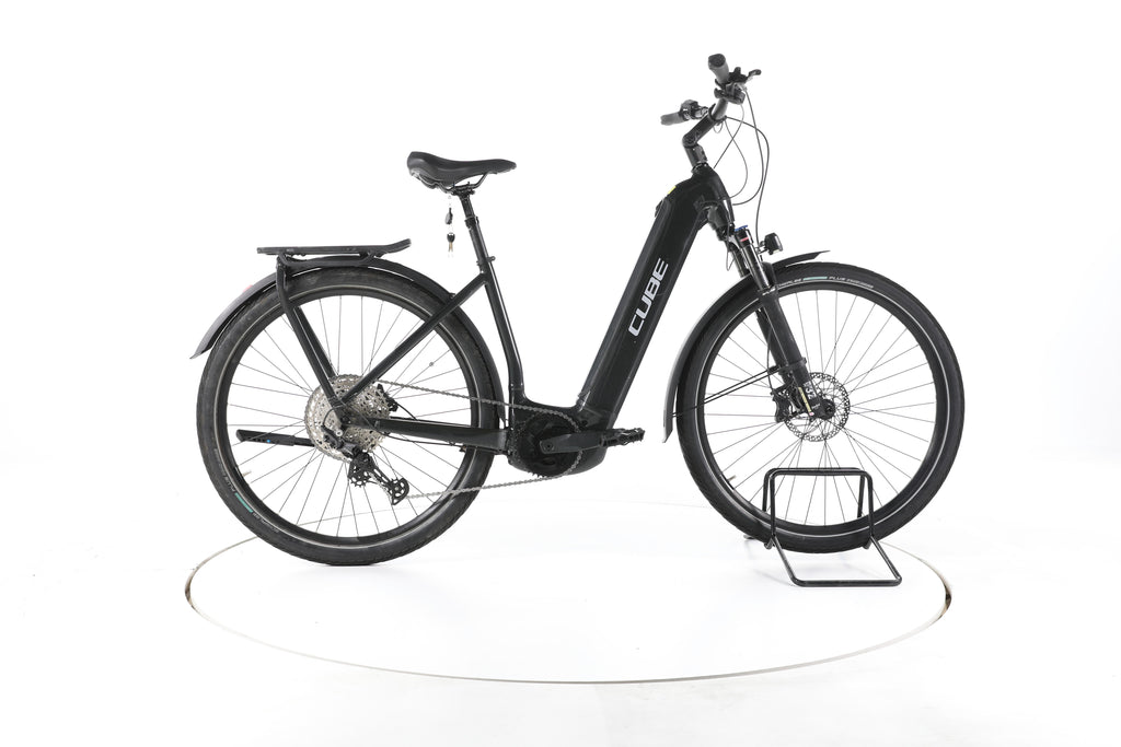 Cube Kathmandu Hybrid Trekking E-Bike Tiefeinsteiger - Image 1