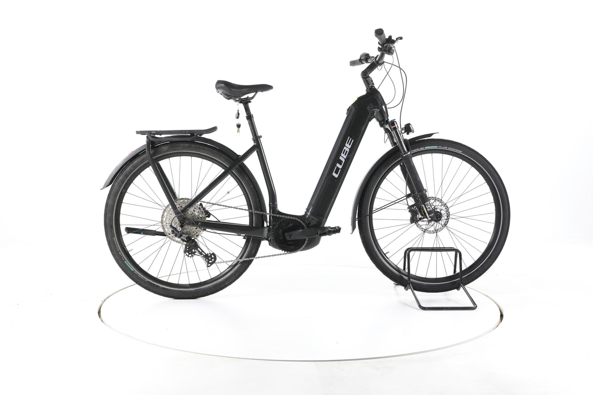 Cube Kathmandu Hybrid Trekking E-Bike Tiefeinsteiger - Image 1