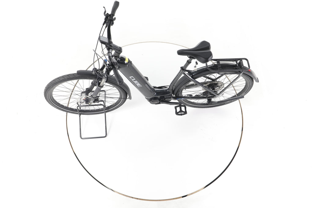 Cube Kathmandu Hybrid Trekking E-Bike Tiefeinsteiger - Image 19
