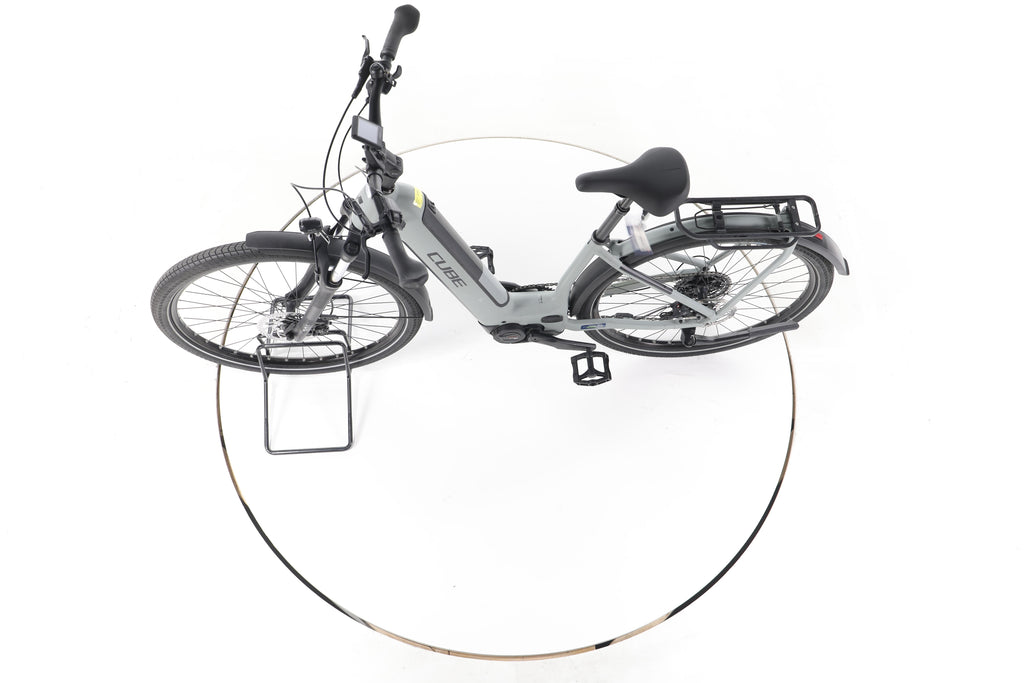 Cube Kathmandu Hybrid ONE Trekking E-Bike Tiefeinsteiger - Image 19