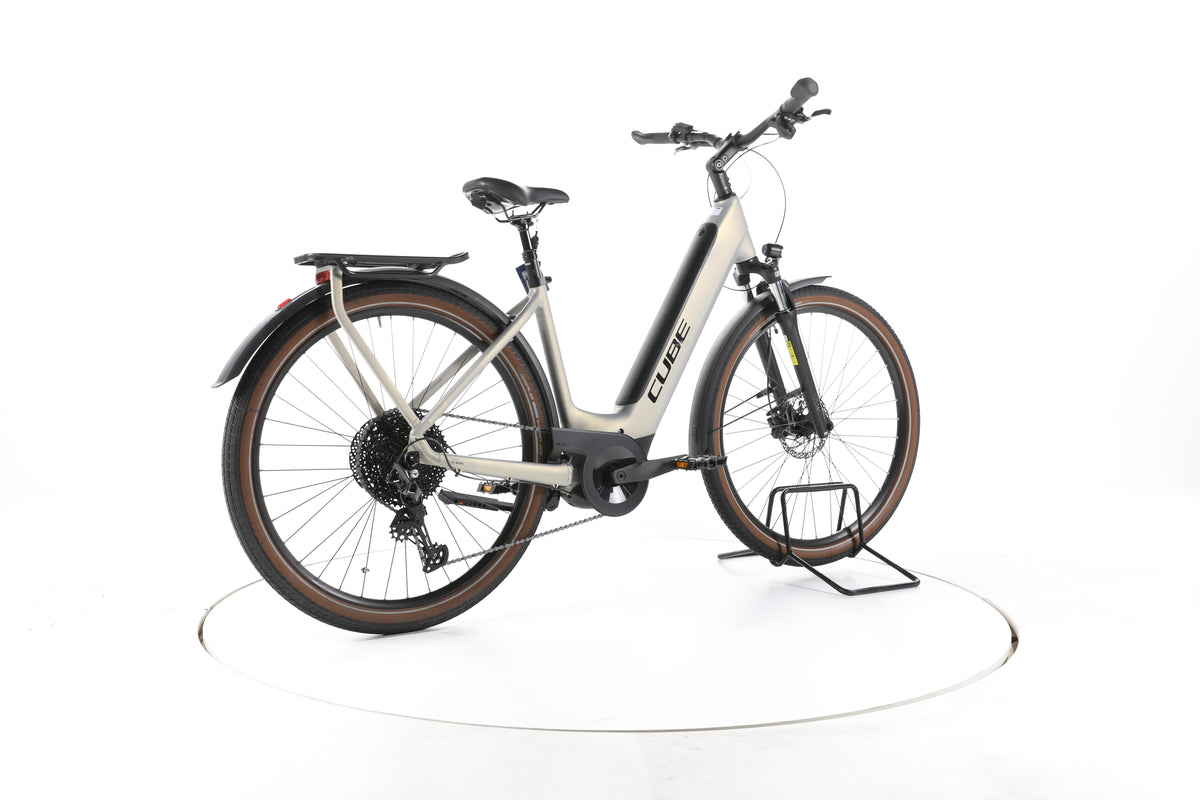 Cube Touring Hybrid Pro Trekking E-Bike Tiefeinsteiger - Image 12