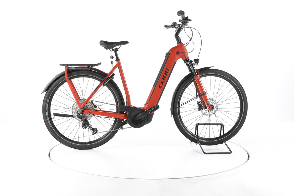 Cube Kathmandu Hybrid EXC Trekking E-Bike Tiefeinsteiger - Image 1