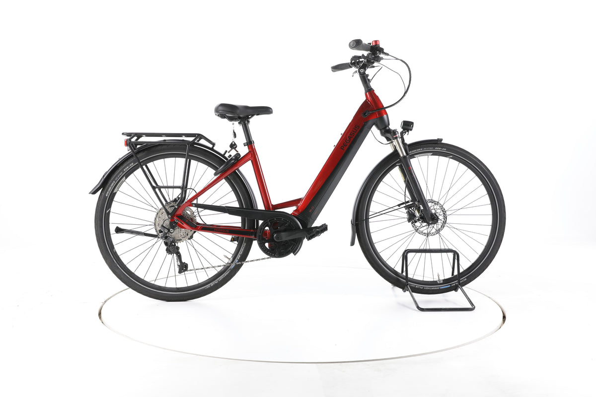 Pegasus Premio EVO 10 Lite Trekking E-Bike Tiefeinsteiger - Image 1