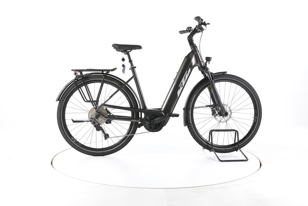 KTM Macina Style 740 Trekking E-Bike Tiefeinsteiger - Image 1
