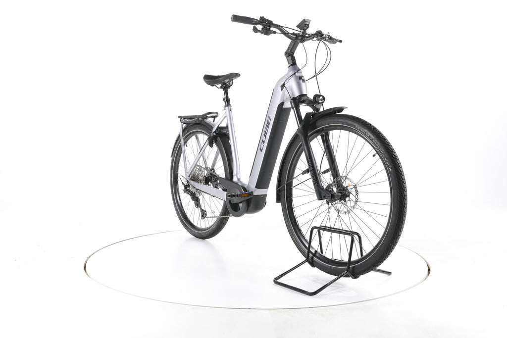 Cube Kathmandu Hybrid SLX Trekking E-Bike Tiefeinsteiger - Image 3