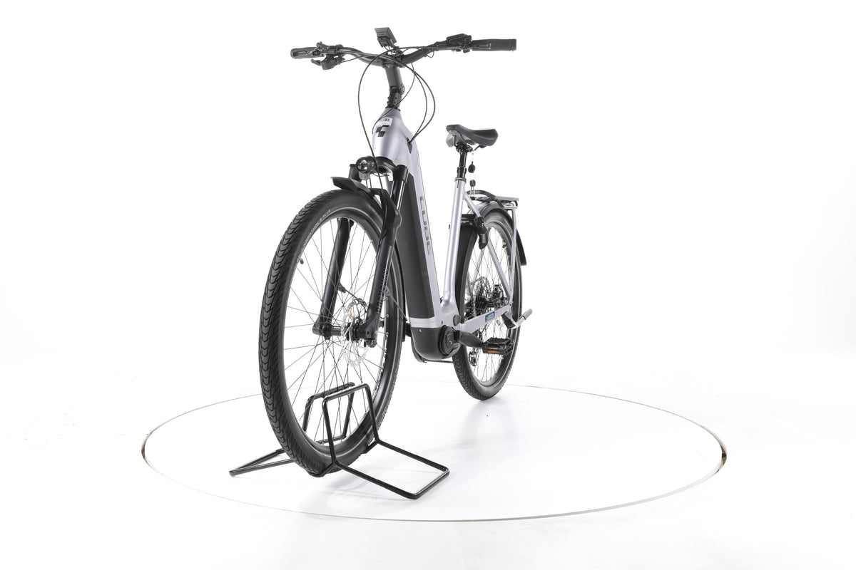 Cube Kathmandu Hybrid SLX Trekking E-Bike Tiefeinsteiger - Image 5
