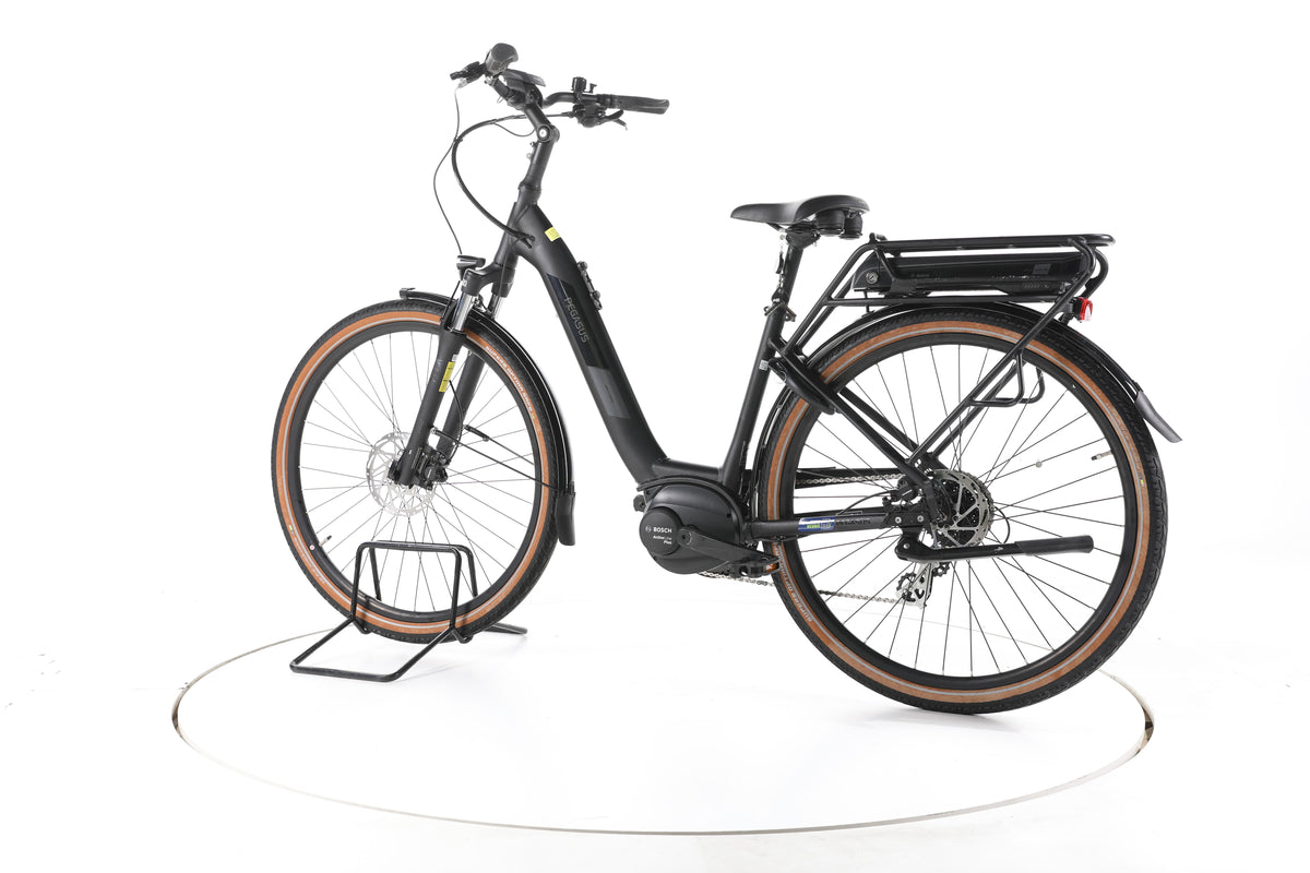 Pegasus Solero E8 Plus Trekking E-Bike Tiefeinsteiger - Image 8