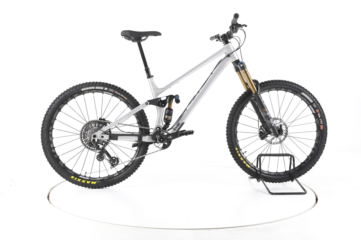 RAAW Madonna V3 Fahrrad Fully - Image 1