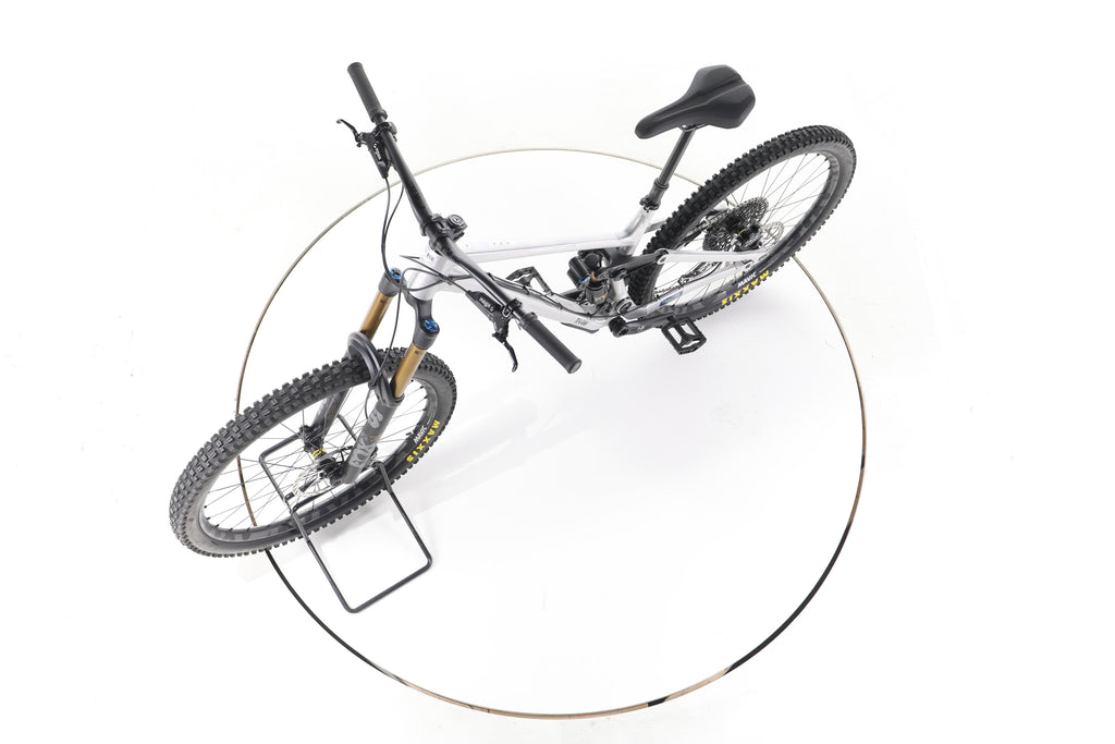 RAAW Madonna V3 Fahrrad Fully - Image 18