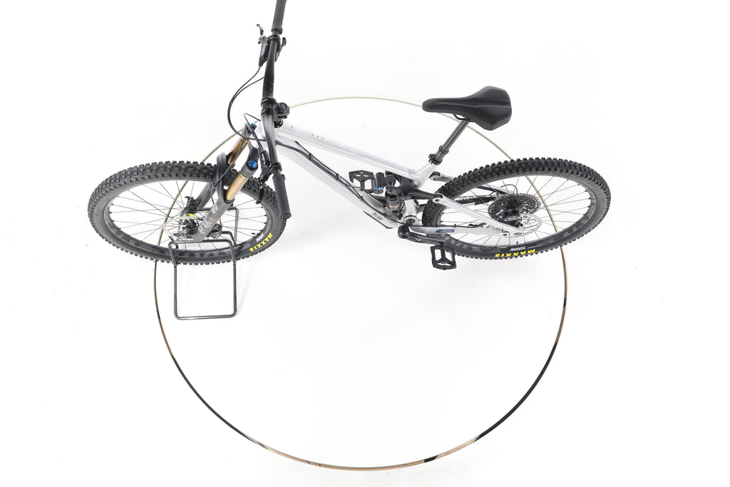 RAAW Madonna V3 Fahrrad Fully - Image 19