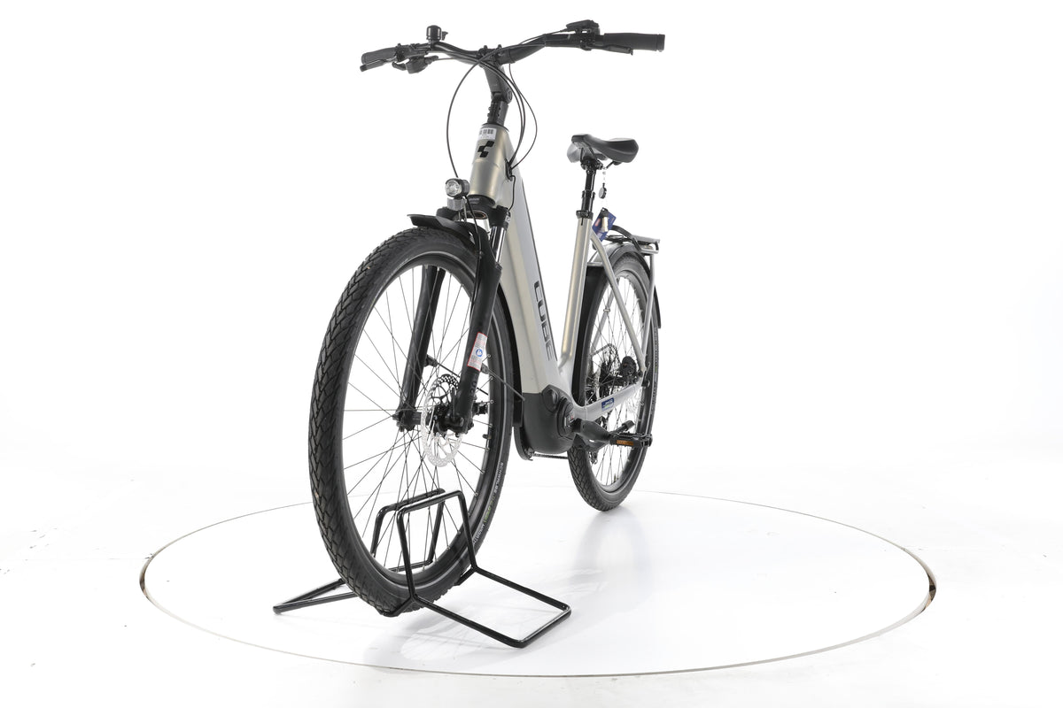 Cube Touring Hybrid Pro 625 Trekking E-Bike Tiefeinsteiger - Image 5