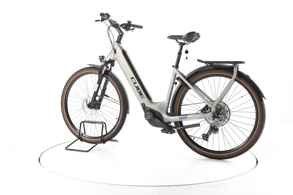 Cube Touring Hybrid Pro Trekking E-Bike Tiefeinsteiger - Image 8