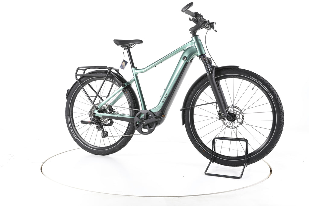 Giant Explore E+ 1 Trekking E-Bike - Image 2