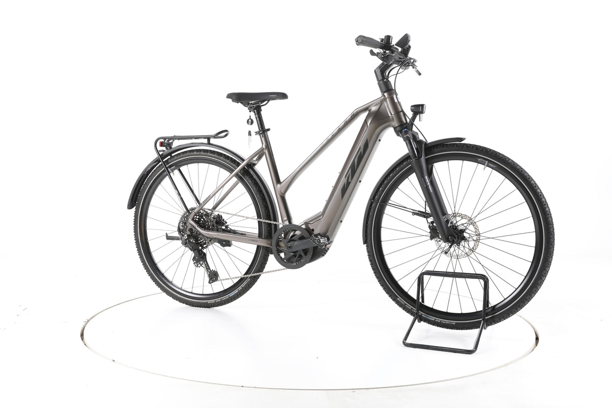 KTM Macina Cross LFC Trekking E-Bike 2024 - Image 2