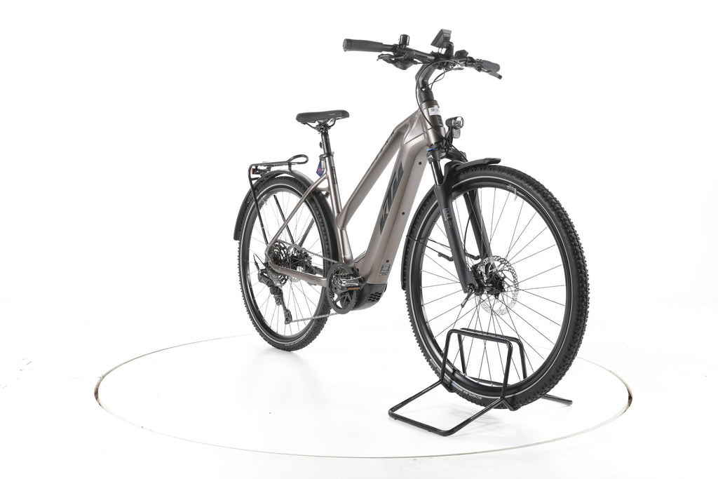 KTM Macina Cross LFC Trekking E-Bike 2024 - Image 3