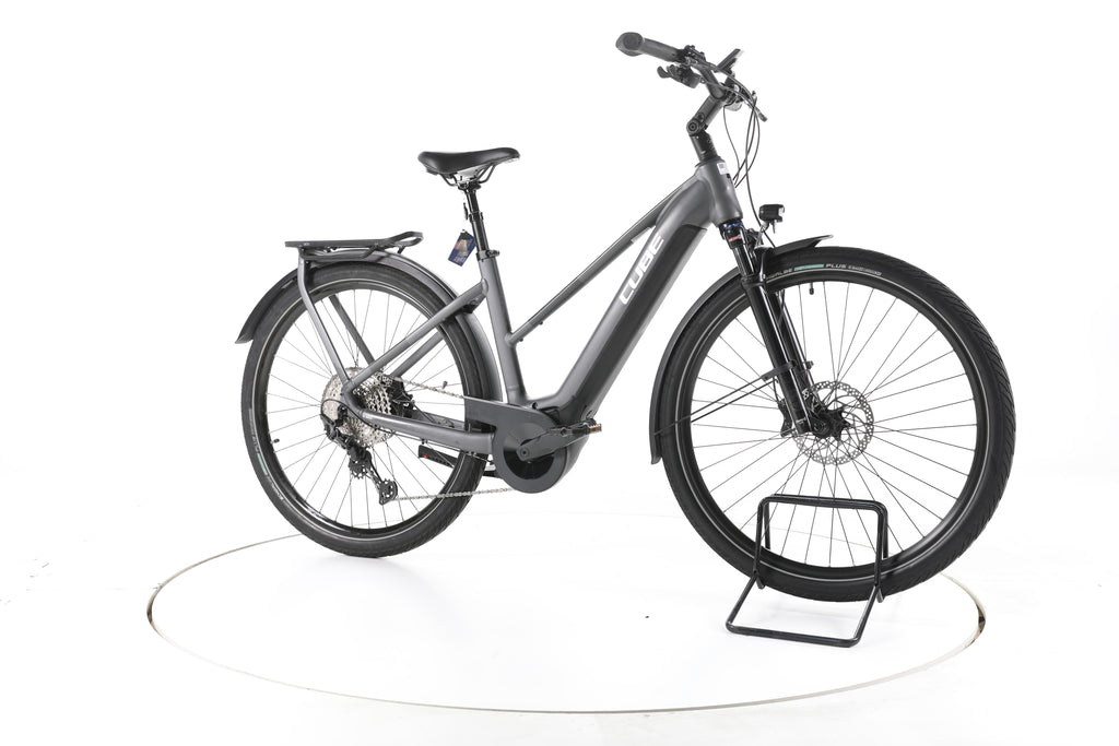 Cube Touring Hybrid EXC Trekking E-Bike - Image 2