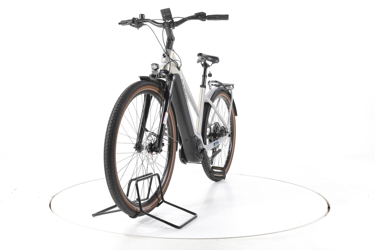 Cube Touring Hybrid Pro 625 Trekking E-Bike - Image 5