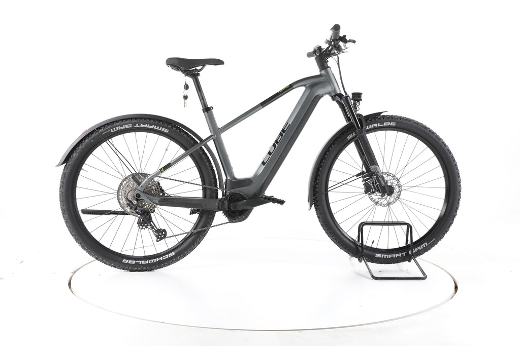 Cube Reaction Hybrid Pro Trekking E-Bike - Image 1