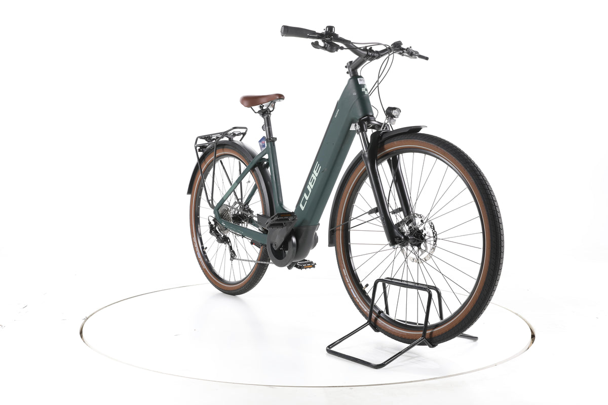 Cube Touring Hybrid One Trekking E-Bike Tiefeinsteiger - Image 3