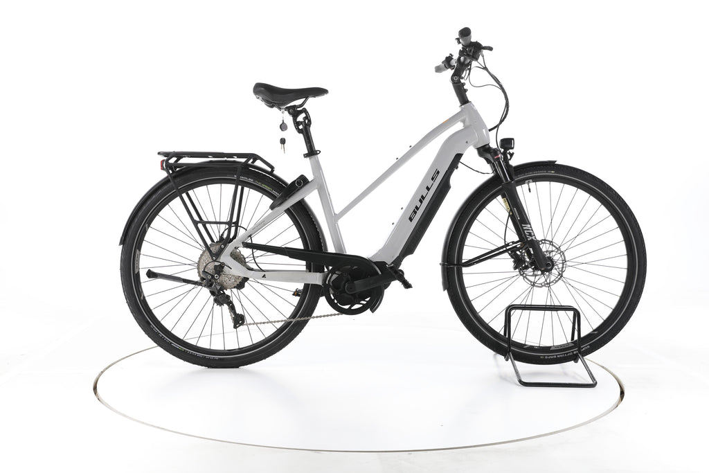 Bulls Lacuba EVO 10 Trekking E-Bike - Image 1
