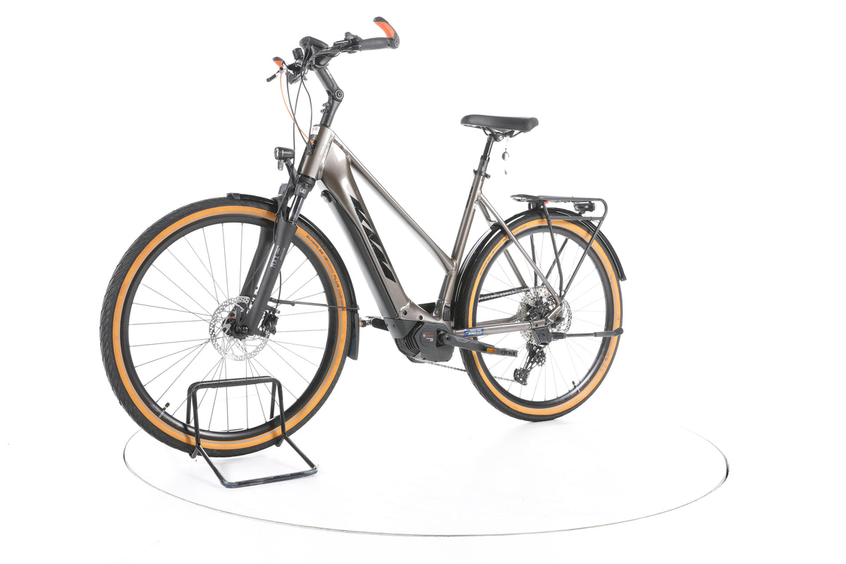 KTM Macina Ultimate Pro Trekking E-Bike - Image 6