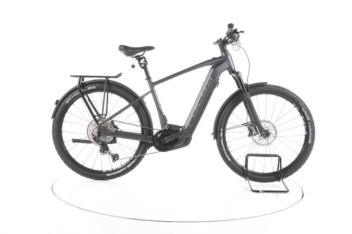Focus Aventura 6.9 BLK Trekking E-Bike - Image 1