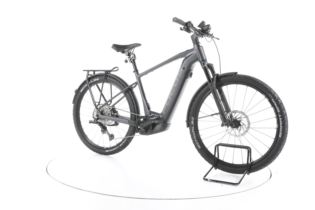 Focus Aventura 6.9 BLK Trekking E-Bike - Image 2