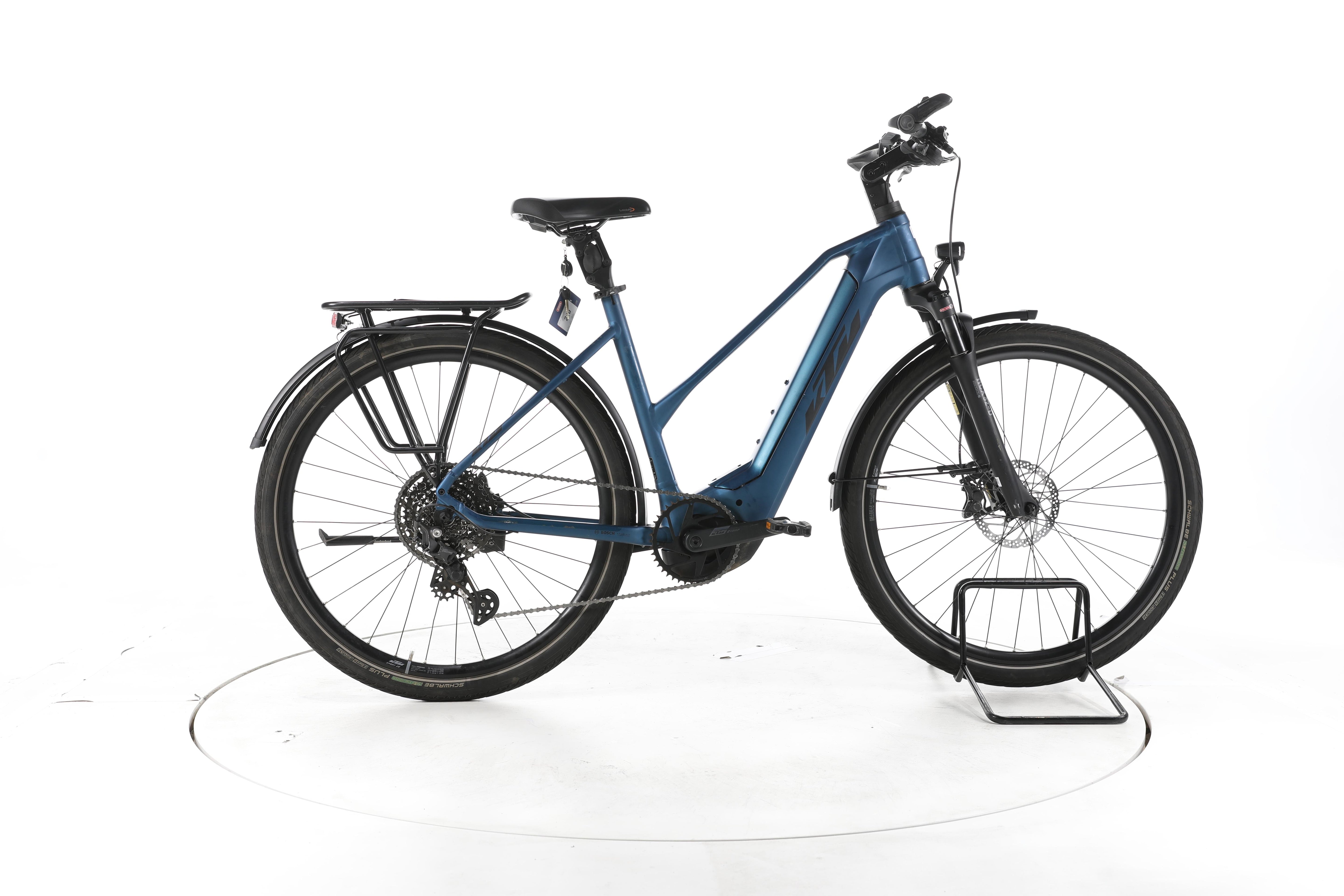 KTM Macina Style 730 Trekking E-Bike - Image 1