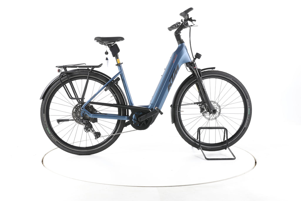 KTM ZEG Cento 10 Plus Trekking E-Bike Tiefeinsteiger 2025 - Image 1