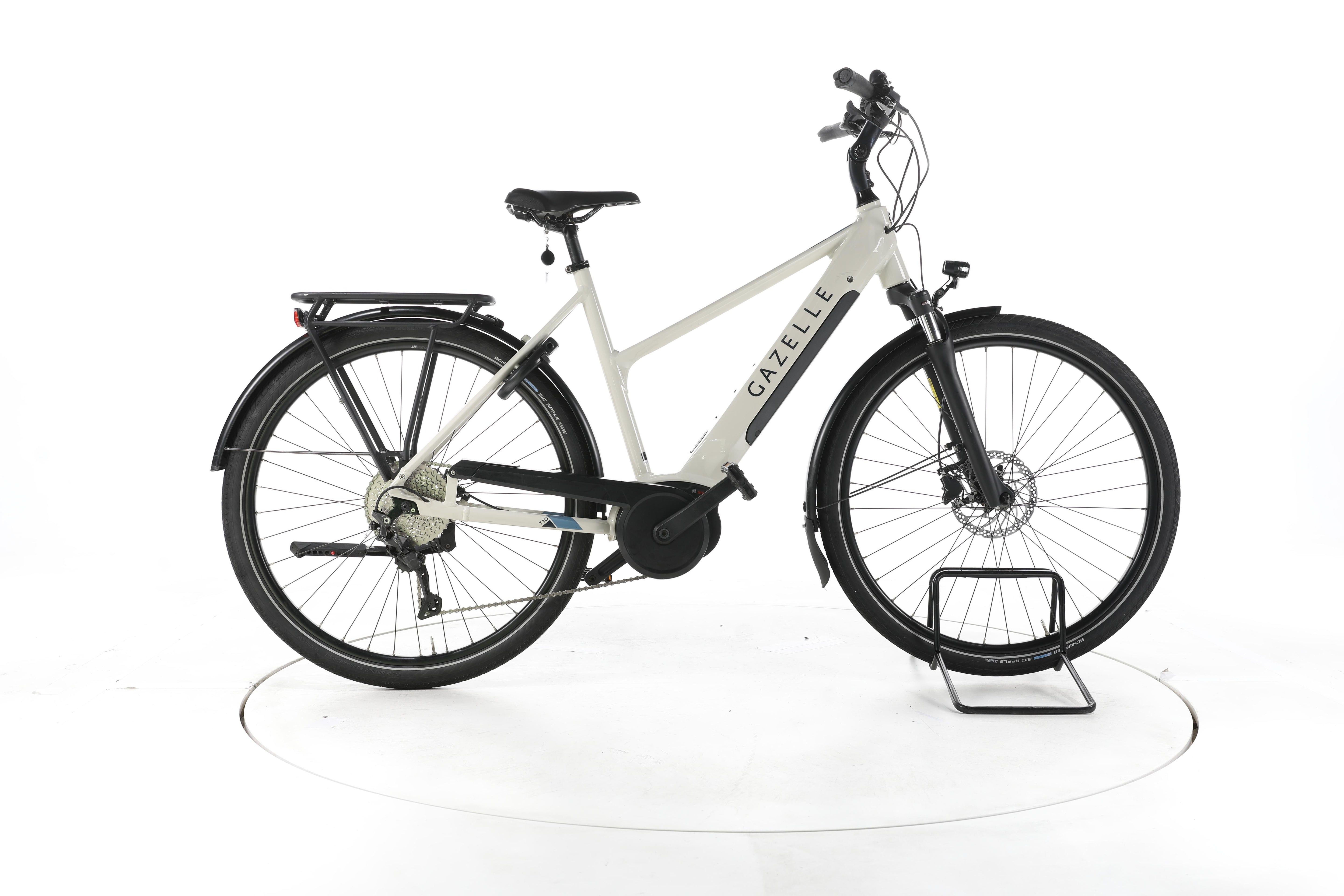 Gazelle Medeo T10 Trekking E-Bike - Image 1