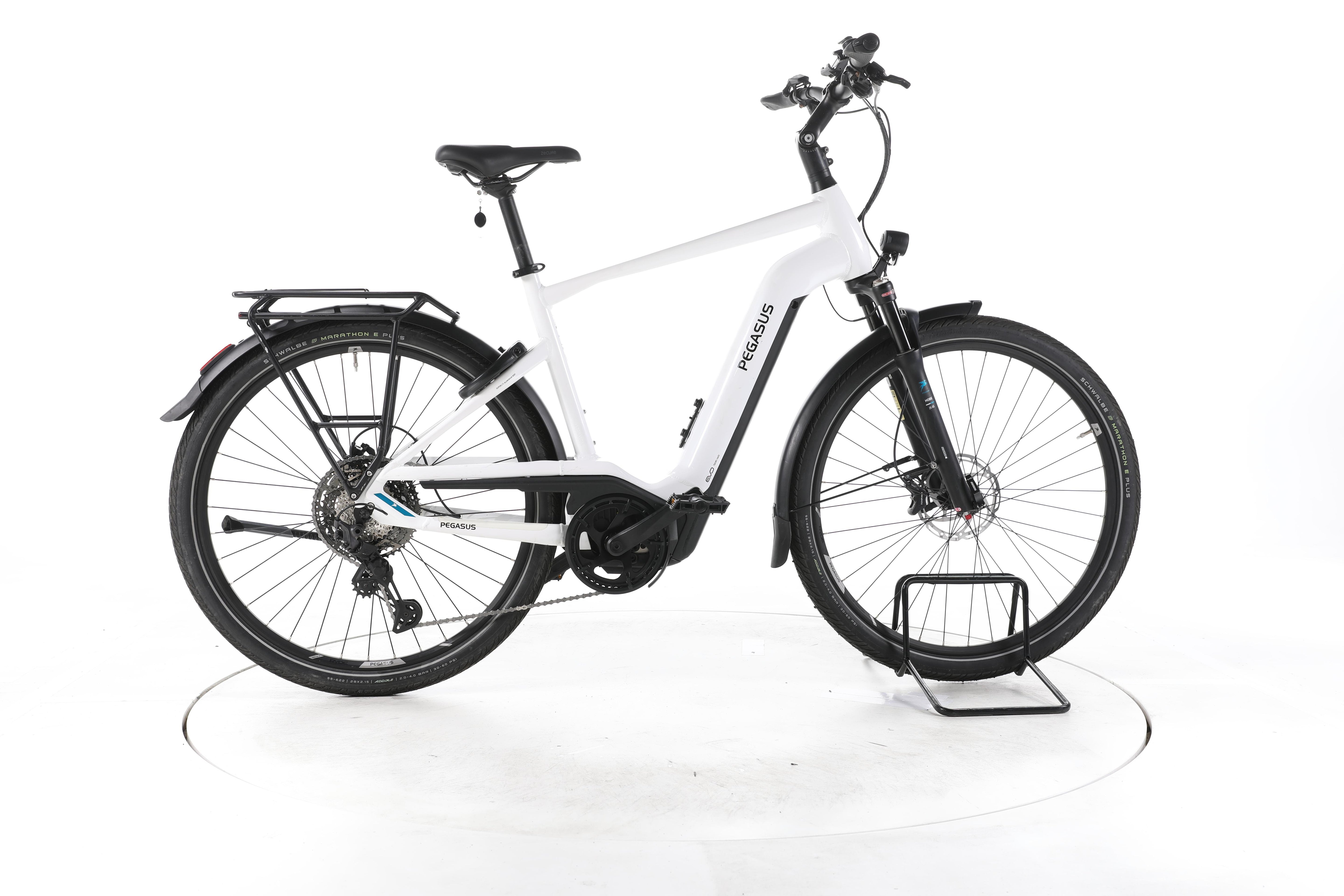 Pegasus Premio Evo 11 "40 Years" Trekking E-Bike Tiefeinsteiger - Image 1