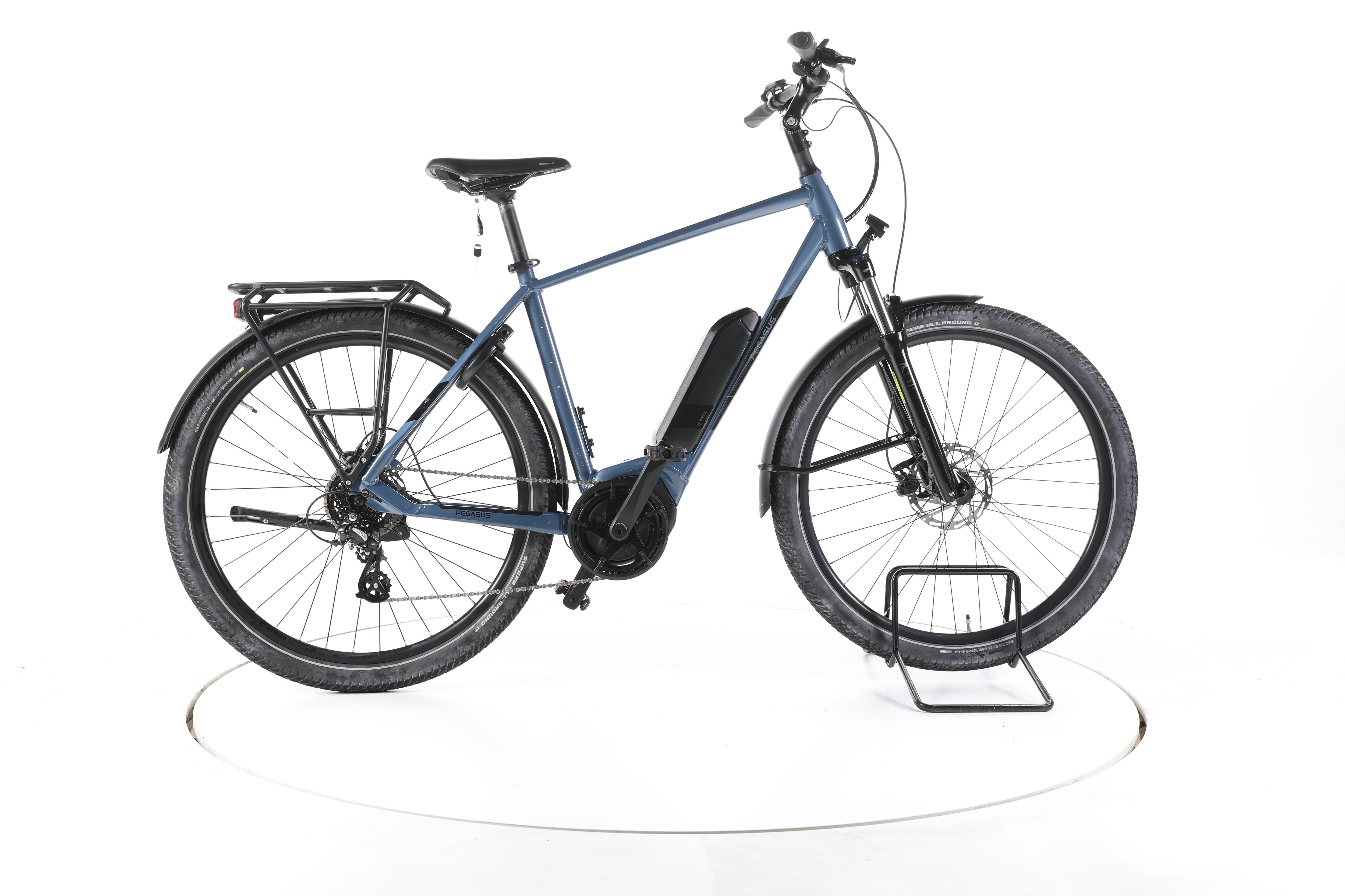 Pegasus Solero E8 Sport Performance Trekking E-Bike - Image 1