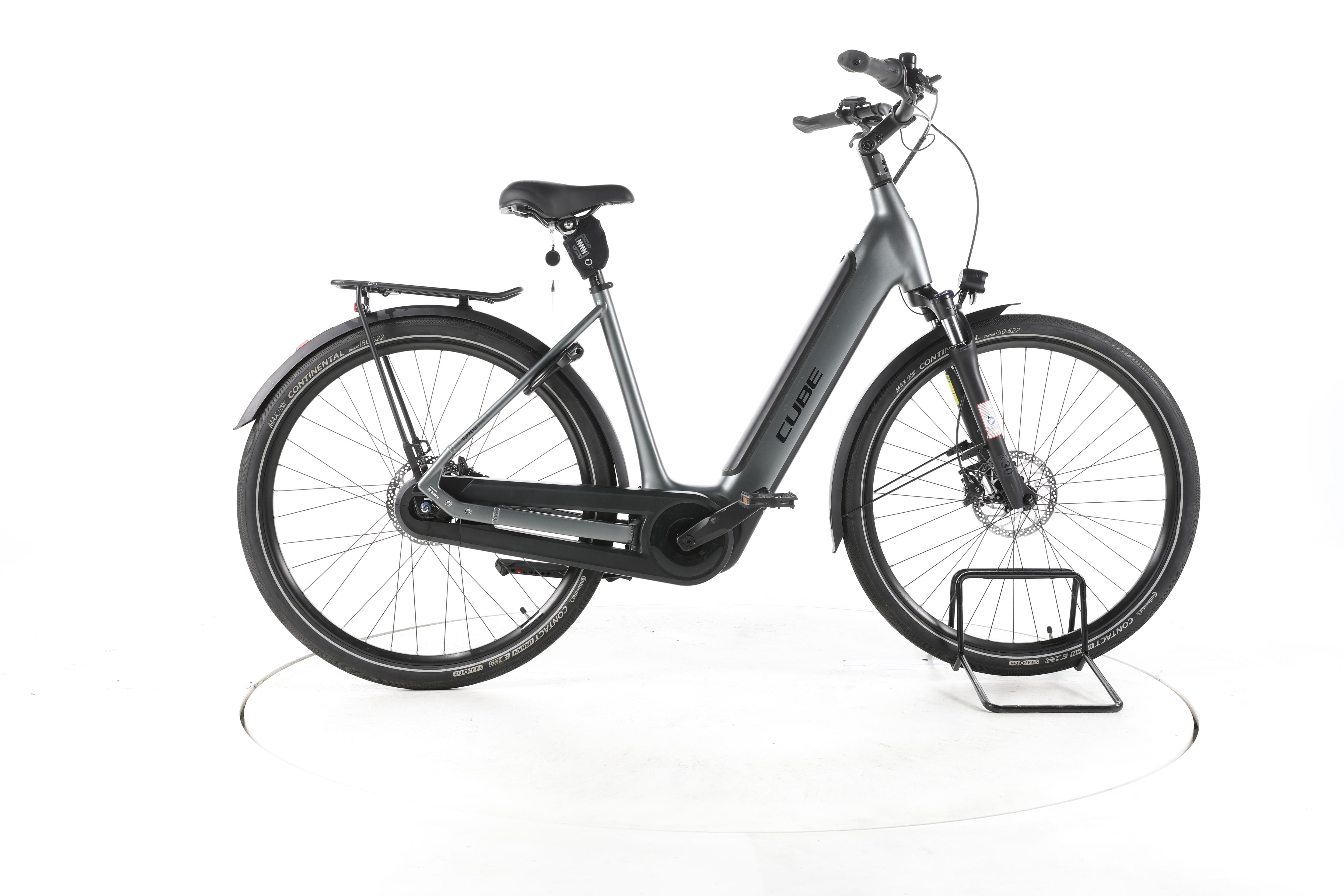 Cube 23 SUPREME HYBRID PRO City E-Bike Tiefeinsteiger - Image 1