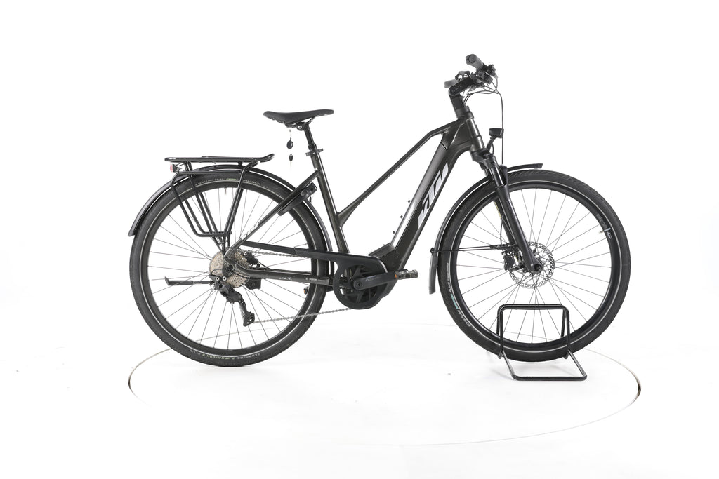 KTM Macina Style 740 Trekking E-Bike - Image 1