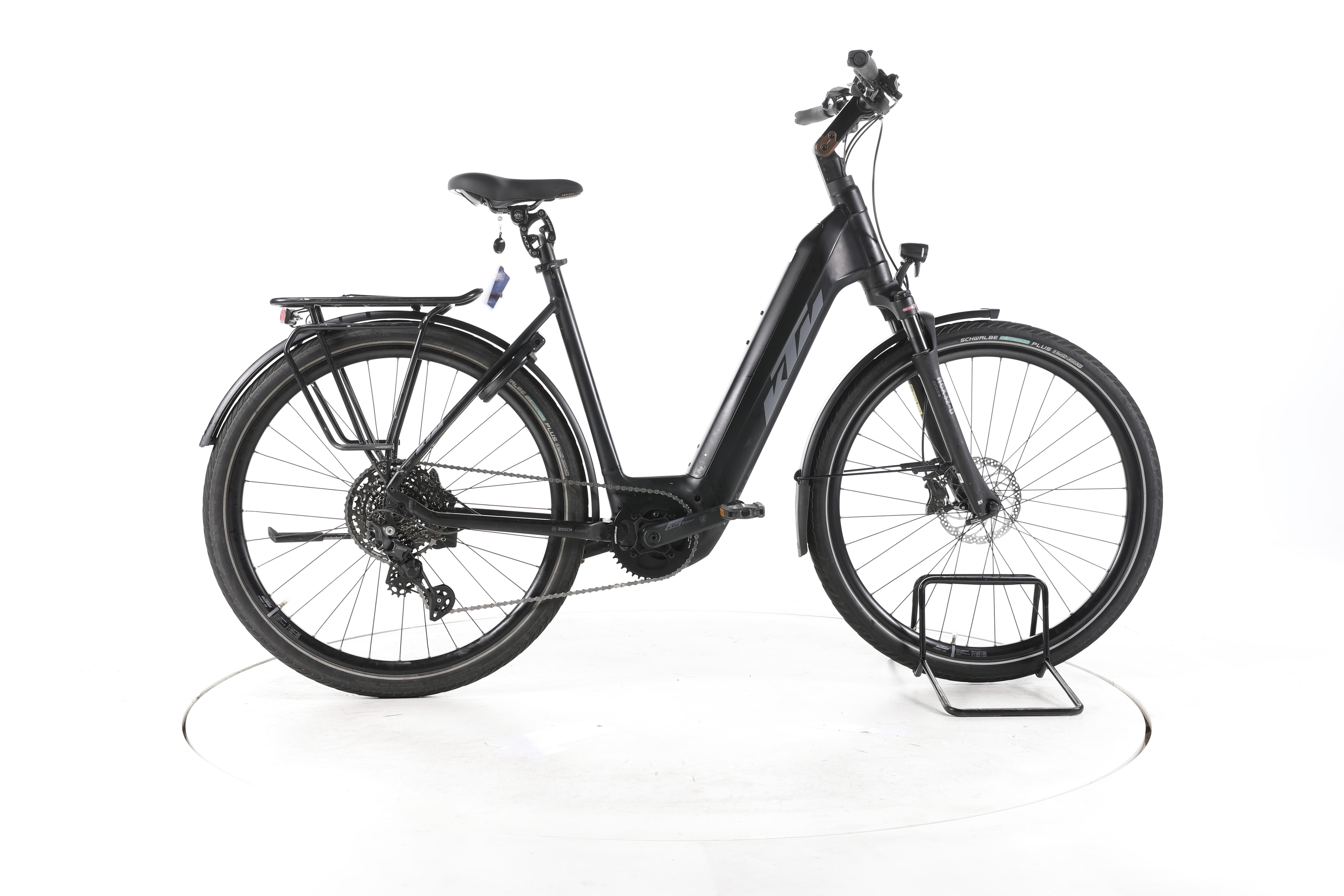 KTM Macina Style 730 Trekking E-Bike Tiefeinsteiger - Image 1