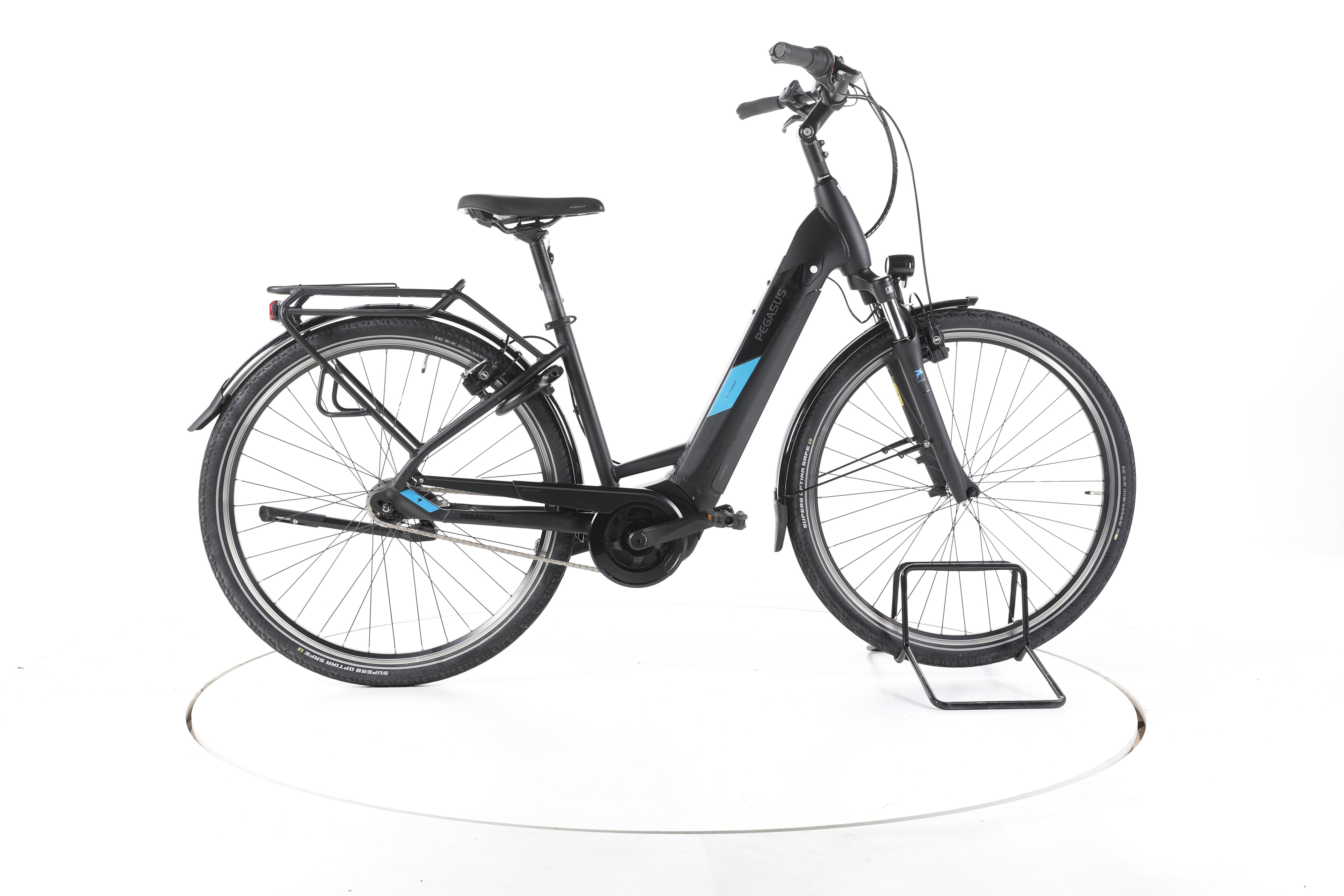 Pegasus Solero EVO 7R City E-Bike Tiefeinsteiger - Image 1