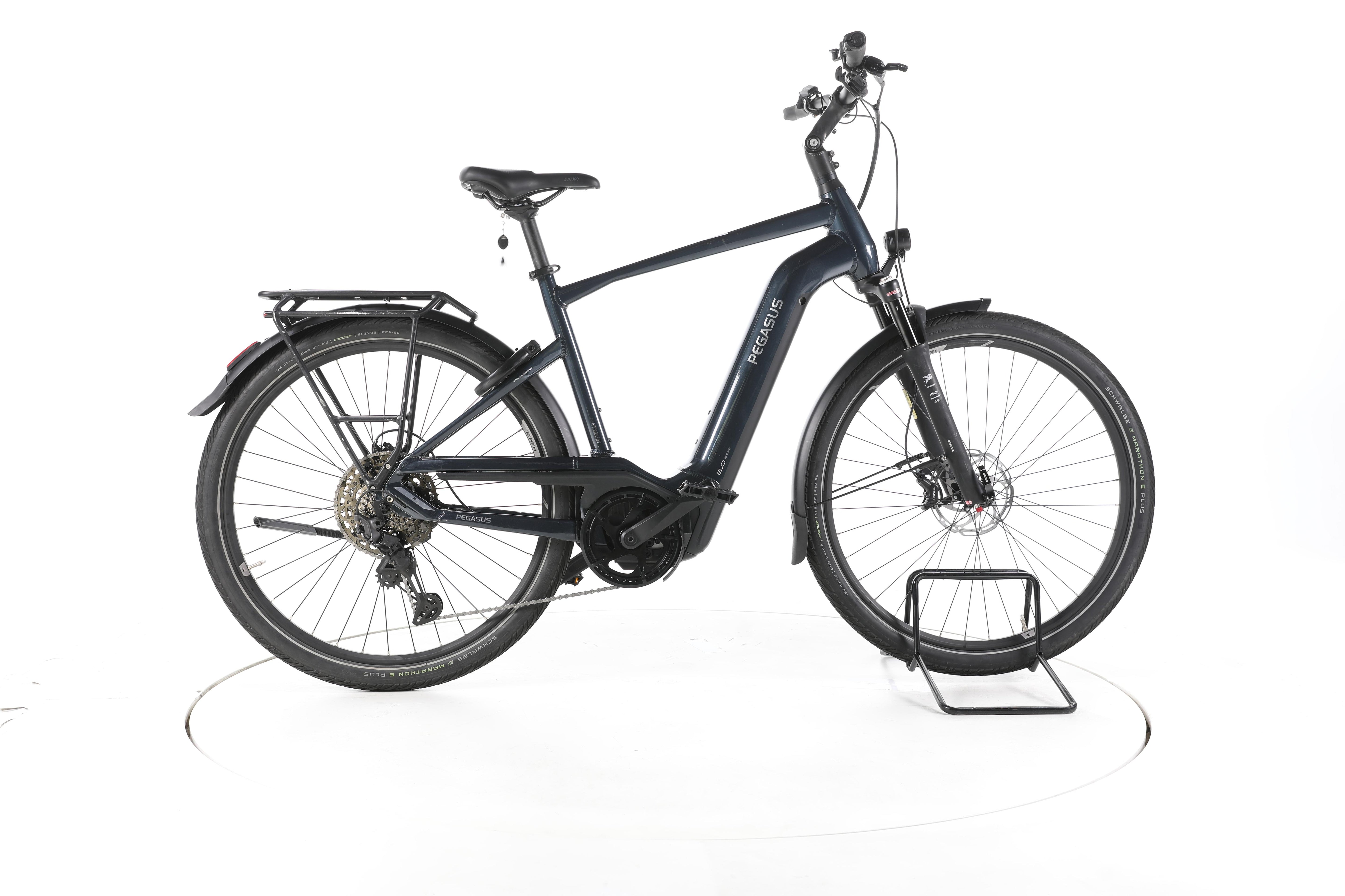 Pegasus Premio EVO 11 Lite Trekking E-Bike - Image 1