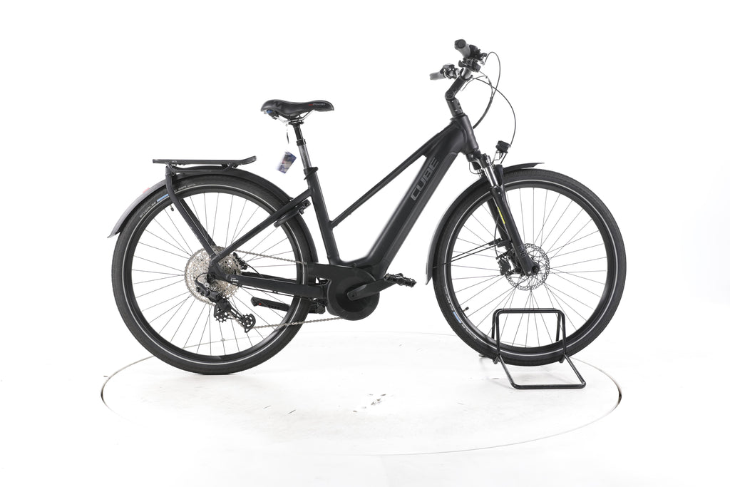 Cube Touring Hybrid Pro Trekking E-Bike - Image 1