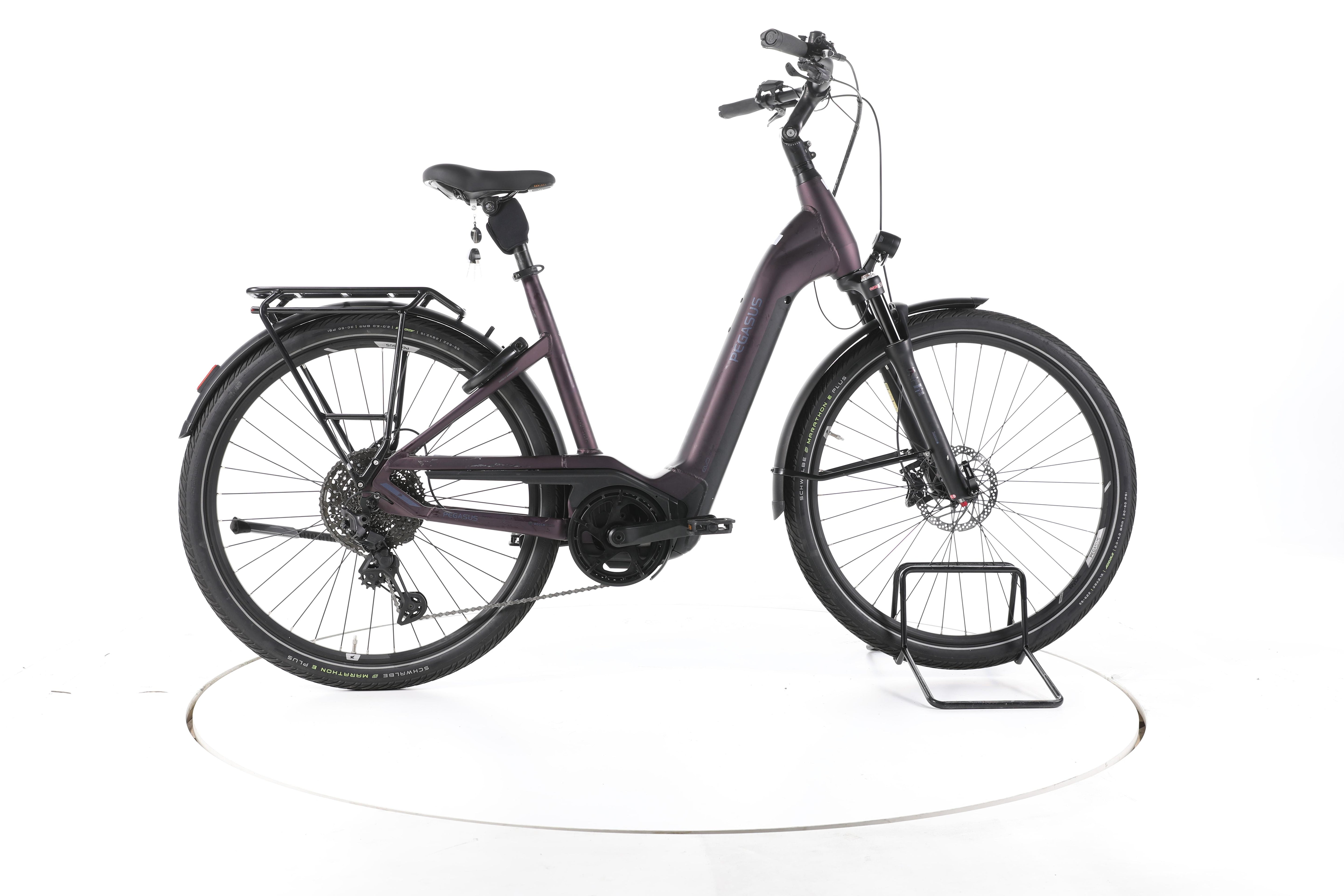 Pegasus Premio EVO Lite Trekking E-Bike Tiefeinsteiger - Image 1