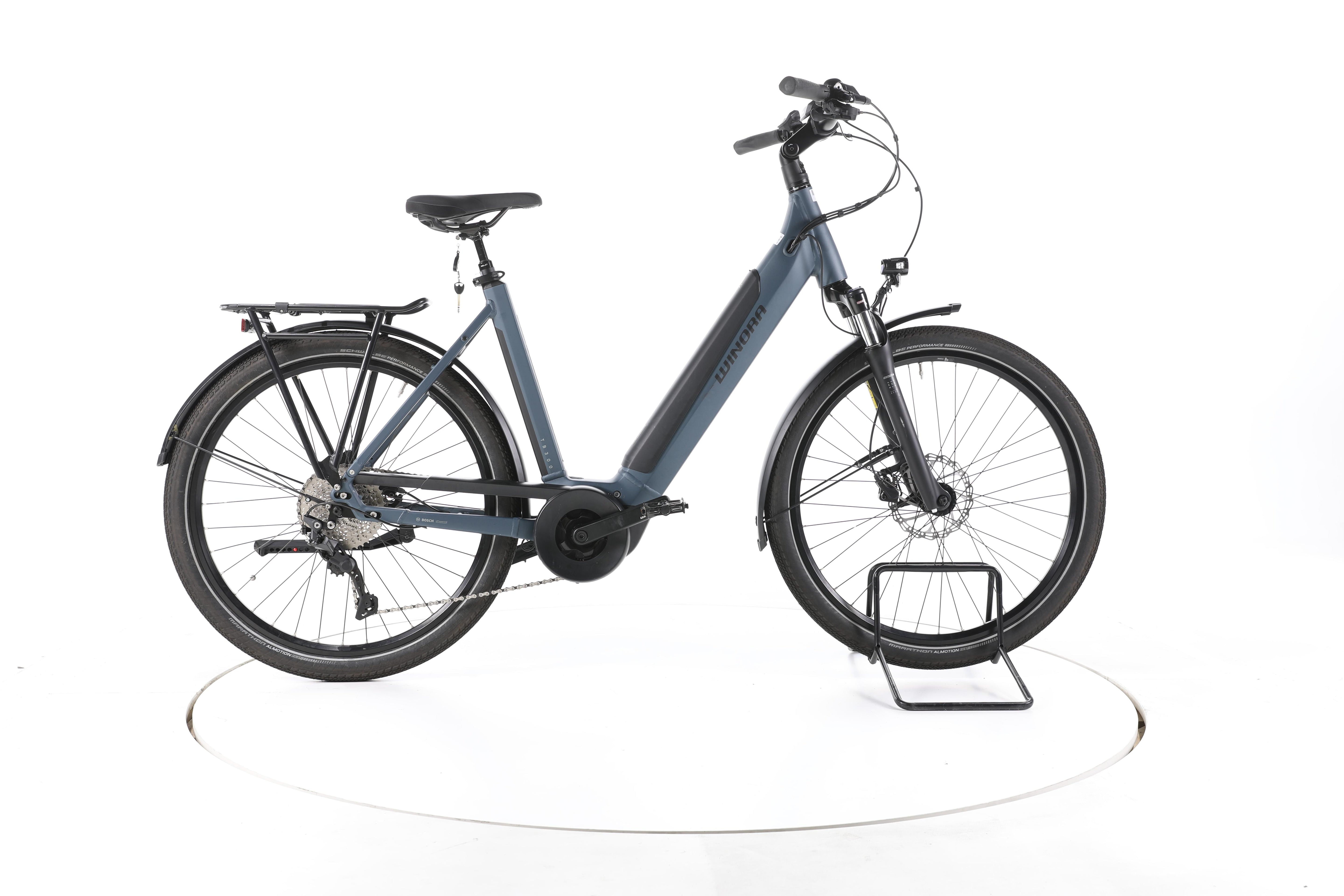 Winora TB300 Trekking E-Bike Tiefeinsteiger - Image 1