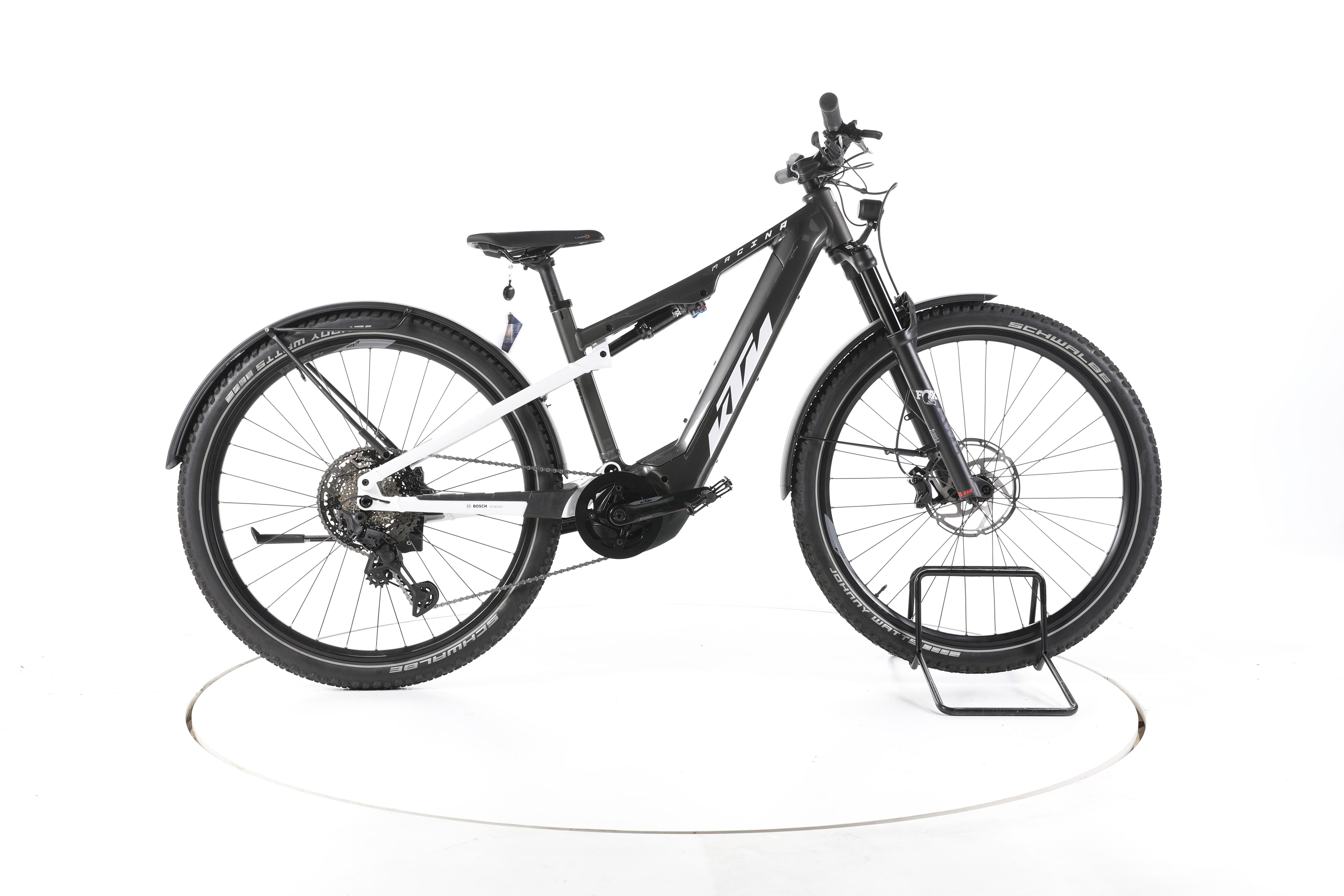 KTM Macina Chacana LFC Trekking E-Bike - Image 1