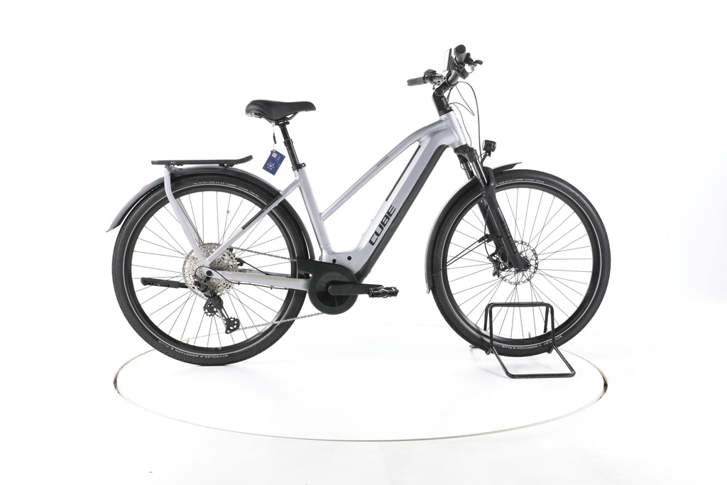 Cube Kathmandu Hybrid SLX Trekking E-Bike 2024 - Image 1