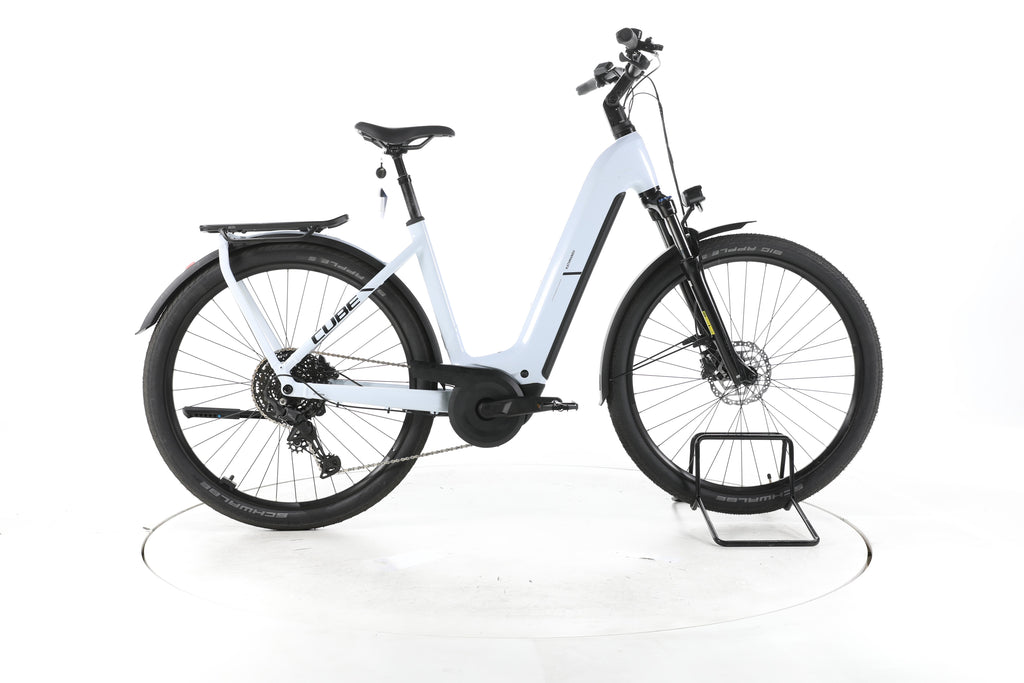 Cube Kathmandu Hybrid ONE Trekking E-Bike Tiefeinsteiger 2025 - Image 1